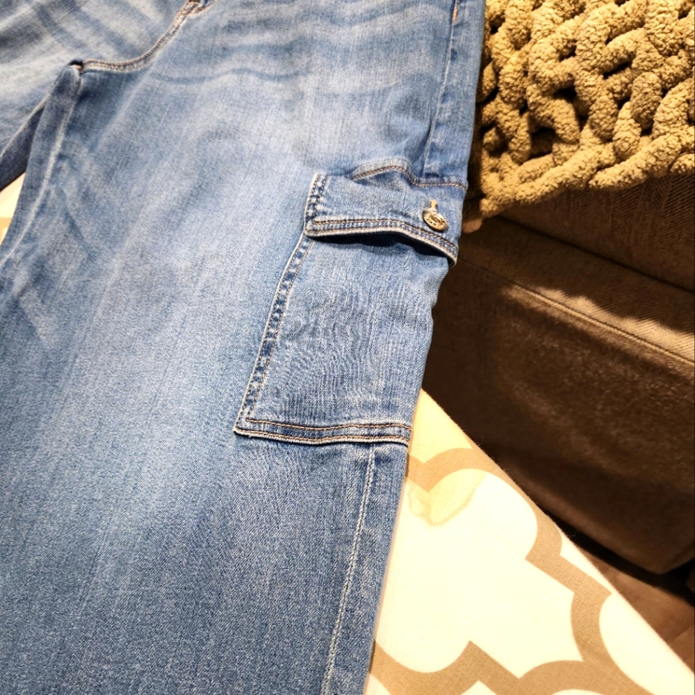 American Eagle Wide Leg Jeans